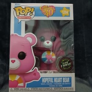Funko - POP Care Bears 40th - Hopeful Heart Bear #1204 Glow Chase Edition